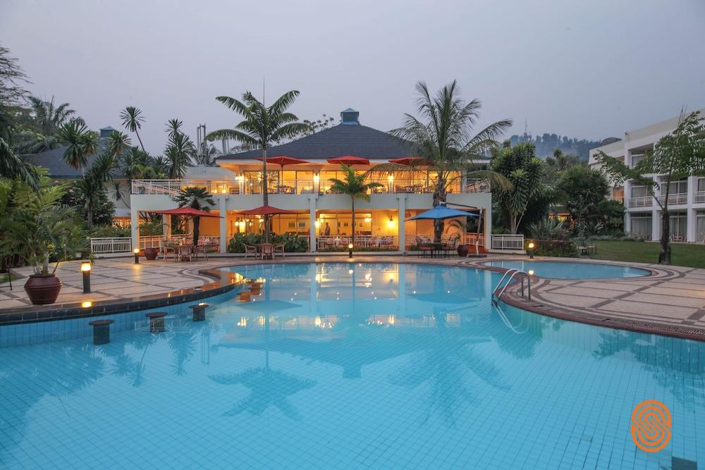 Lake Kivu Serena Hotel — 4