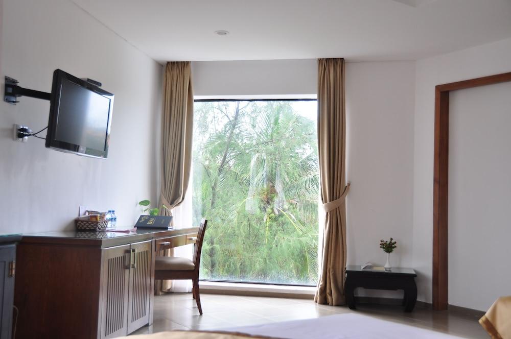 Unique Mui Ne Resort — 7
