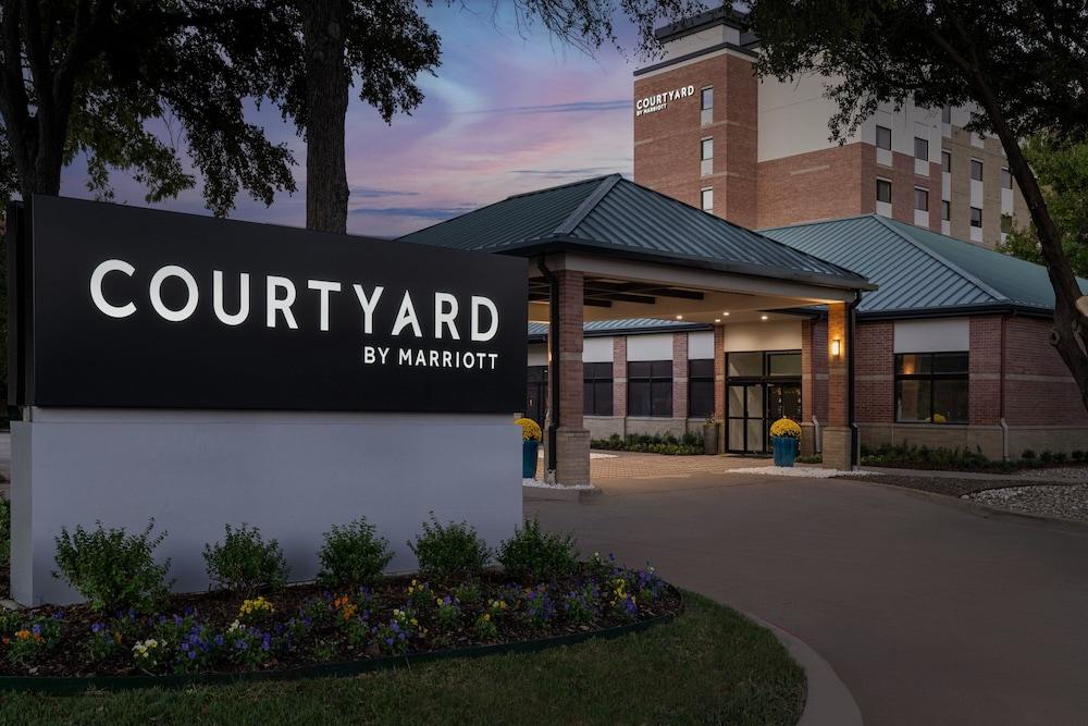 Courtyard Dallas Addison/Quorum Drive — 2