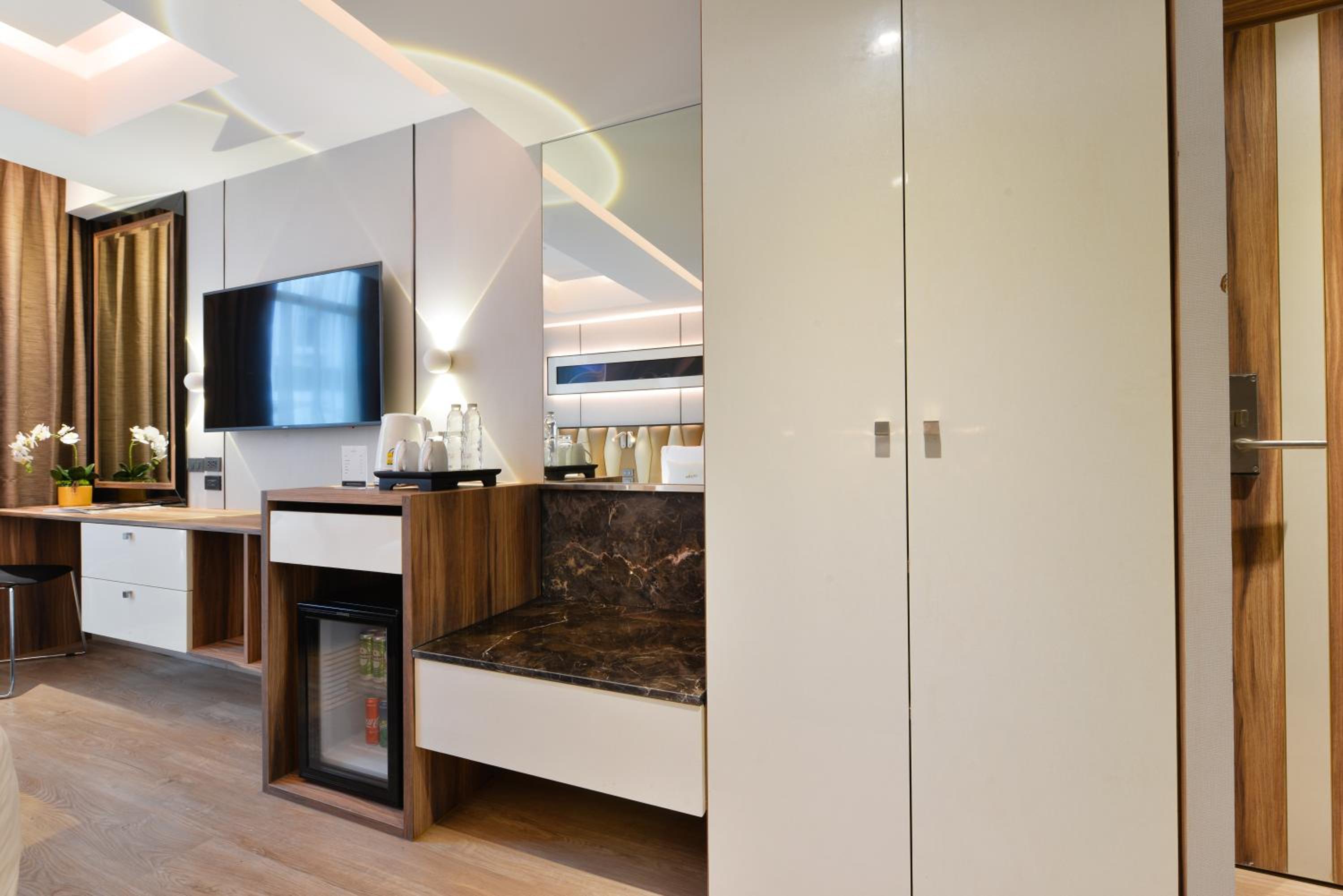 Park Regis Business Bay — 7