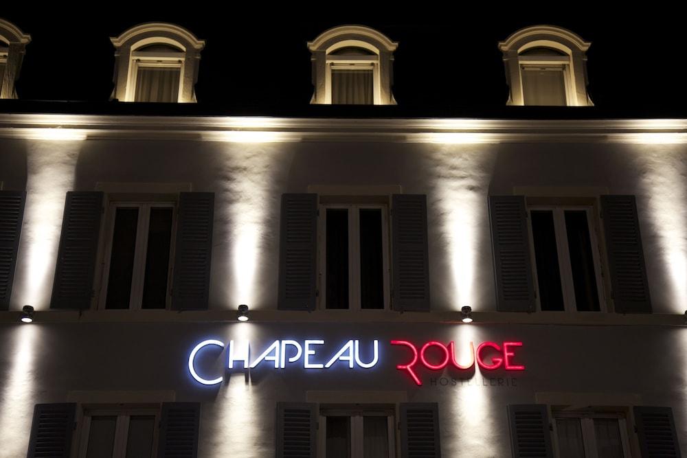 HOSTELLERIE DU CHAPEAU ROUGE — 2