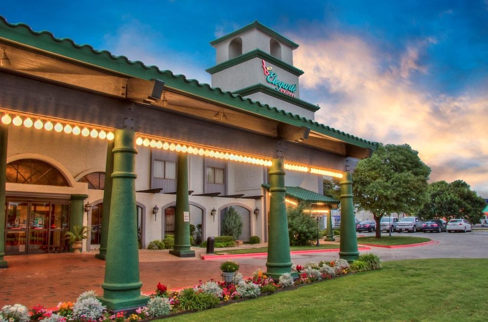 MCM Elegante Suites — 4