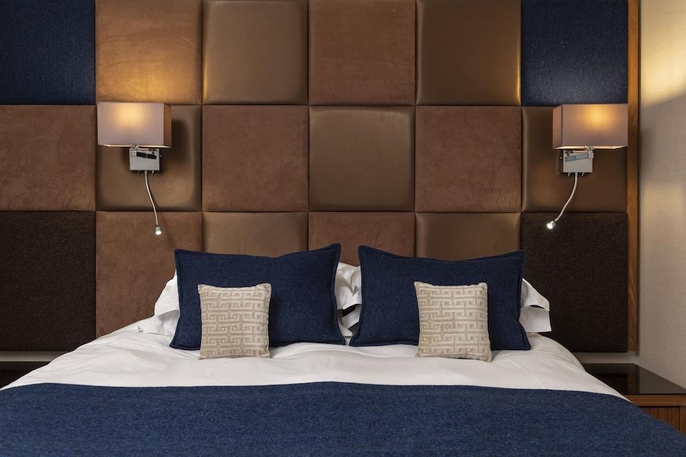 TORAVAIG HOUSE HOTEL — 8