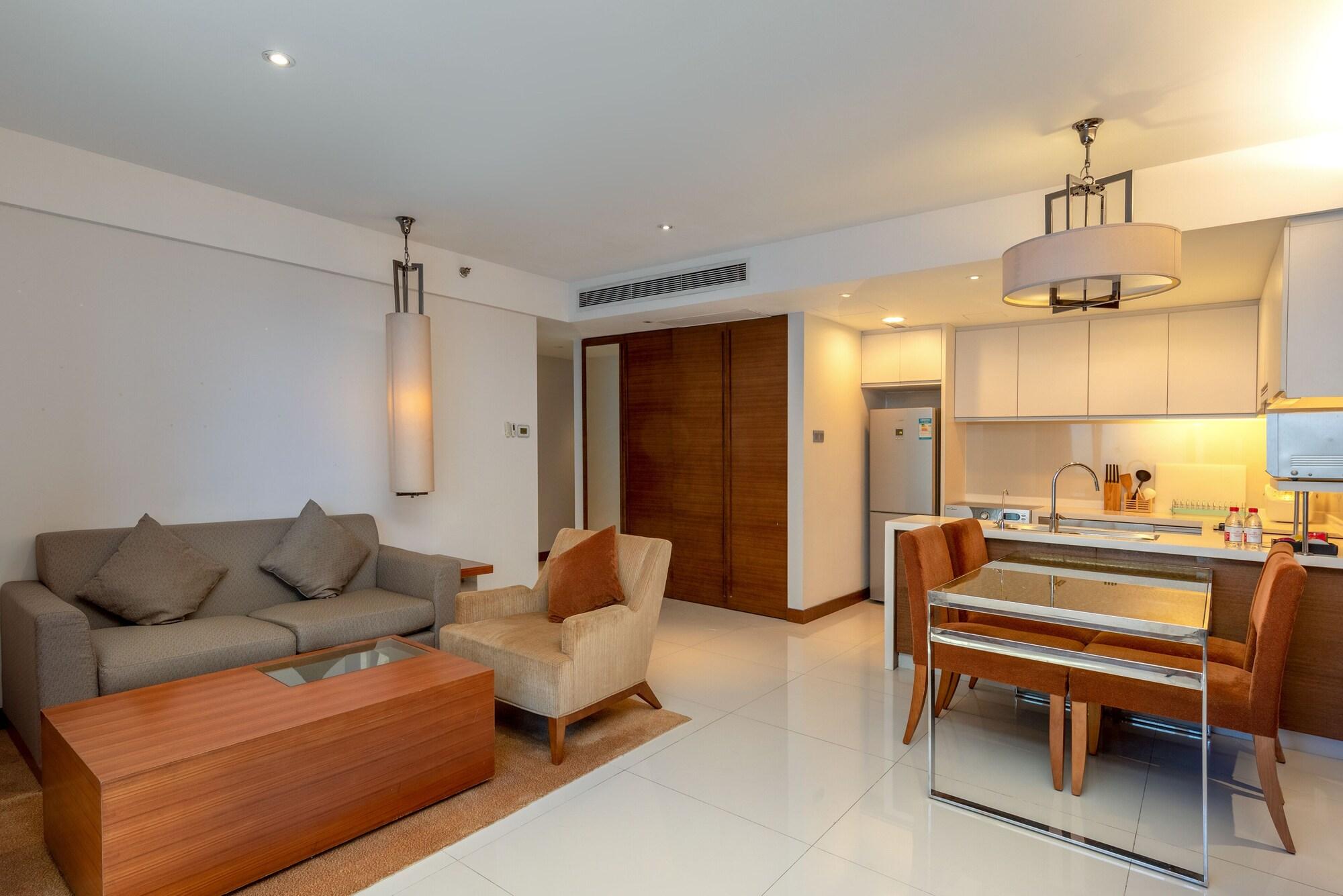 CROWNE PLAZA GUANGZHOU CITY CENTRE 3744 — 9