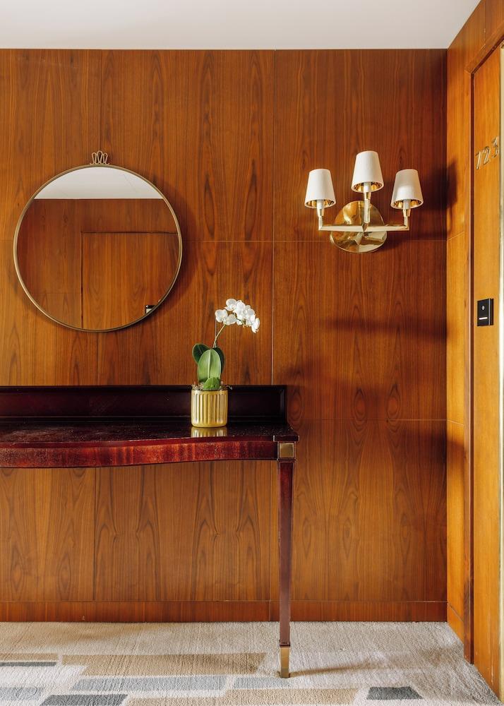 Four Seasons Hotel Ritz Lisbon 20974 — 9