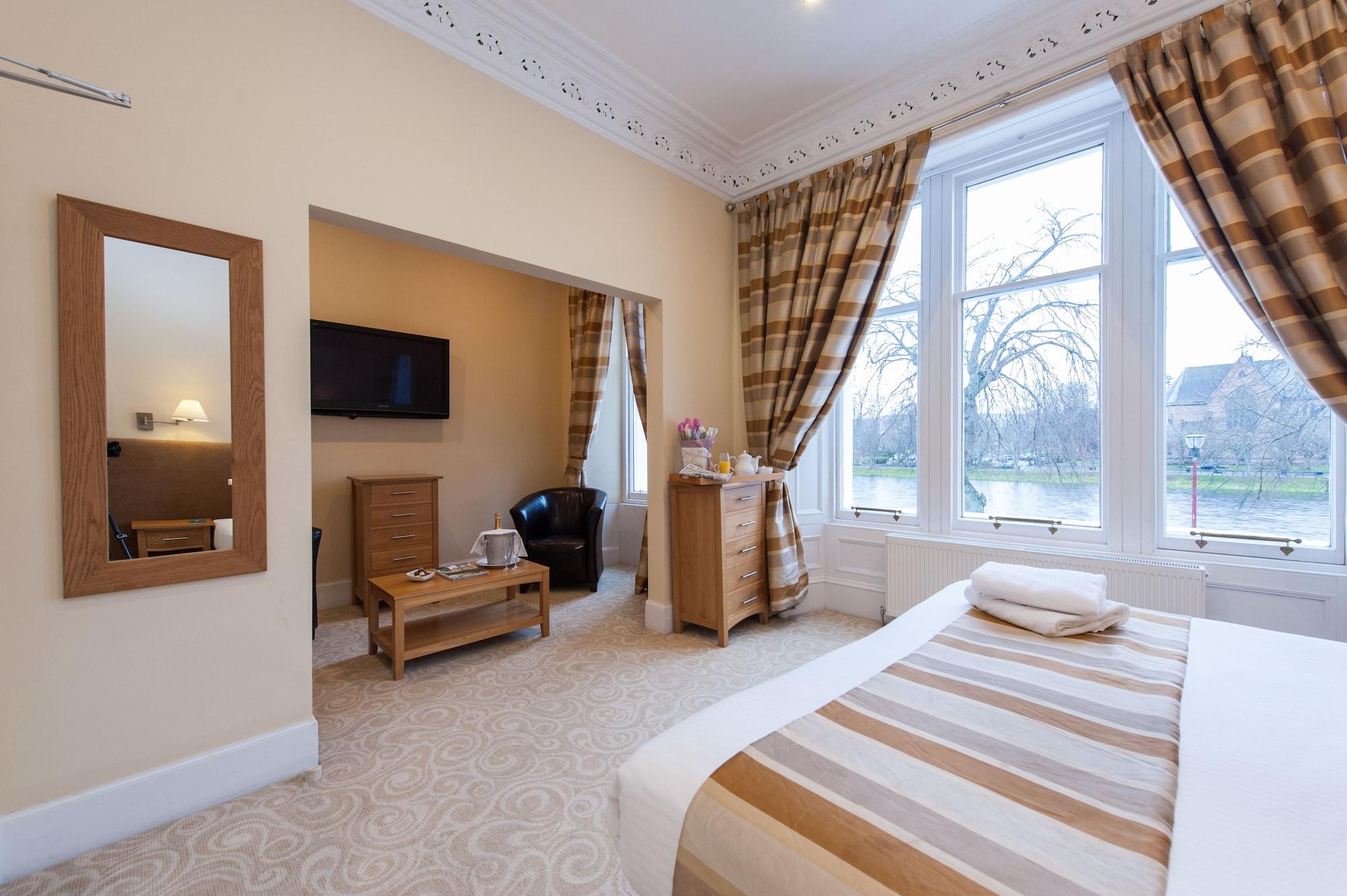 Glen Mhor Hotel and Apartments — 1