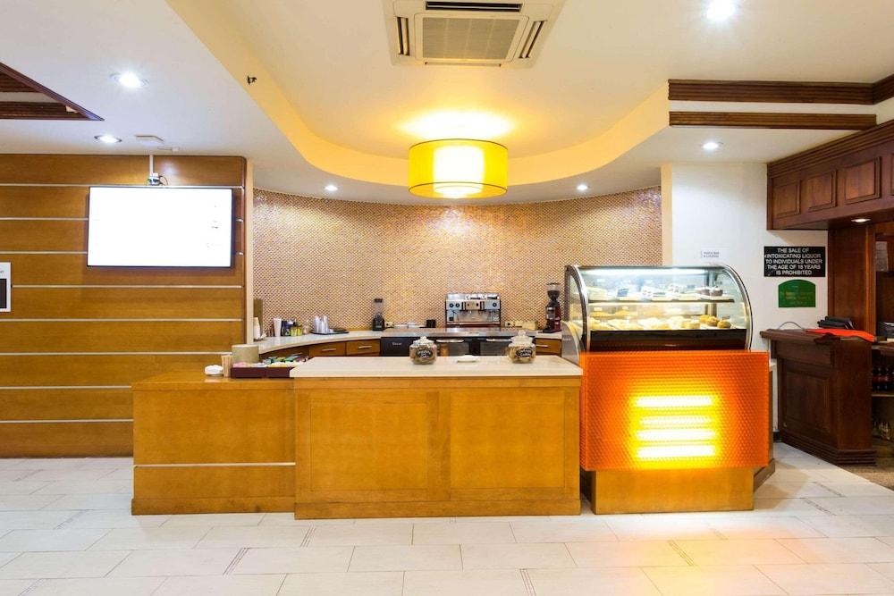 Radisson Hotel Trinidad — 5