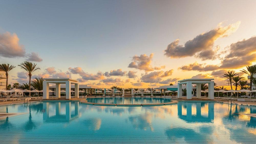 Radisson Blu Palace Resort and Thalasso 129314 — 5