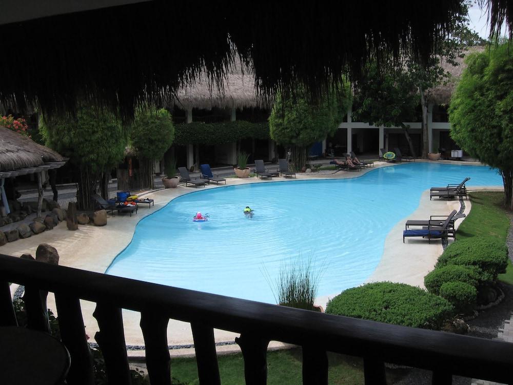 Bluewater Maribago Beach Resort 20604 — 4