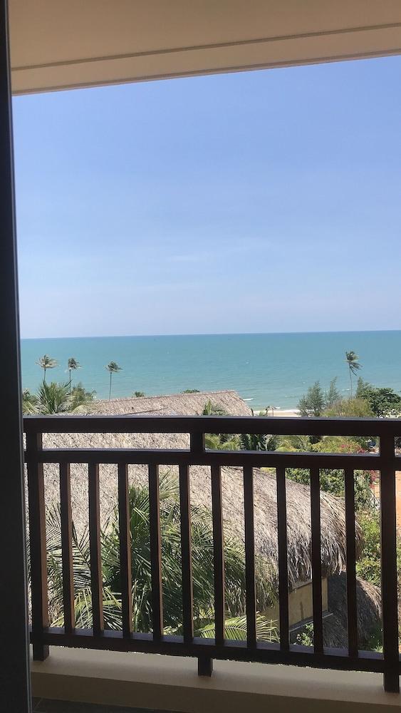 Aroma Beach Resort & Spa — 2