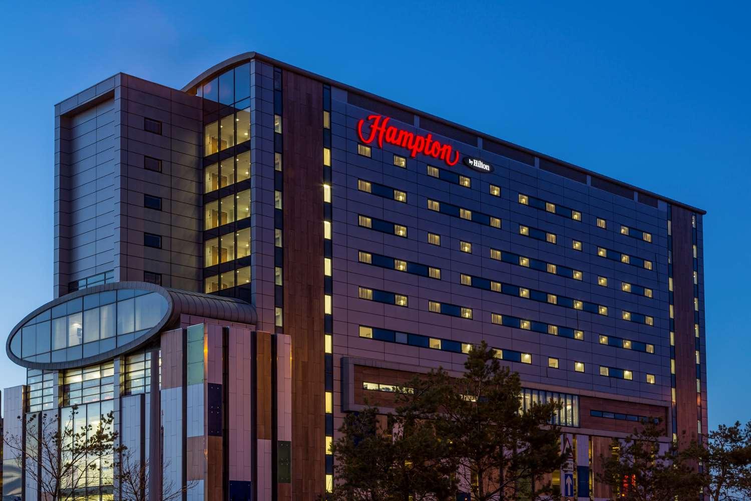 Hampton by Hilton Liverpool John Lennon Airport — 6
