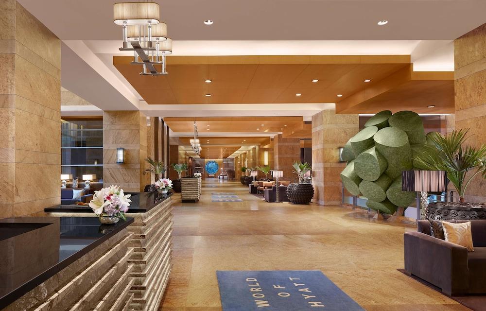 Grand Hyatt Mumbai Hotel and Residences — 7