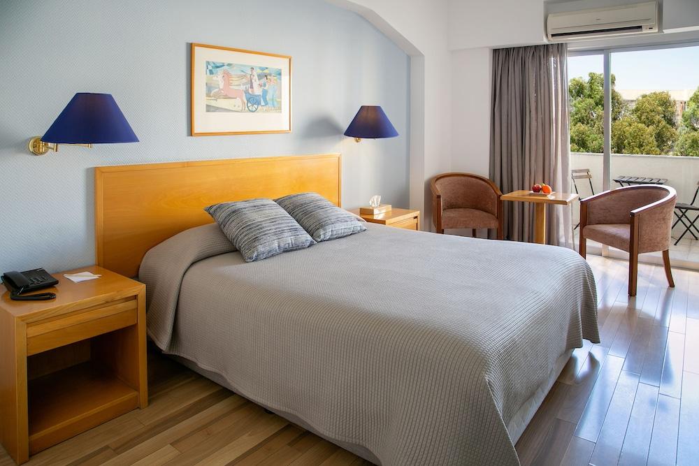 CLEOPATRA HOTEL — 4