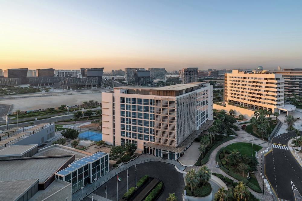 Yas Plaza Circuit by IHG — 5