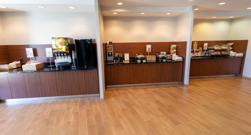 Fairfield Inn & Suites by Marriott Athens I-65 — 9