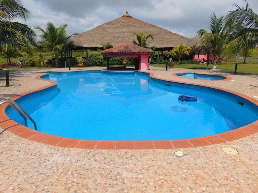 Bojo Beach Resort 1195668 — 6