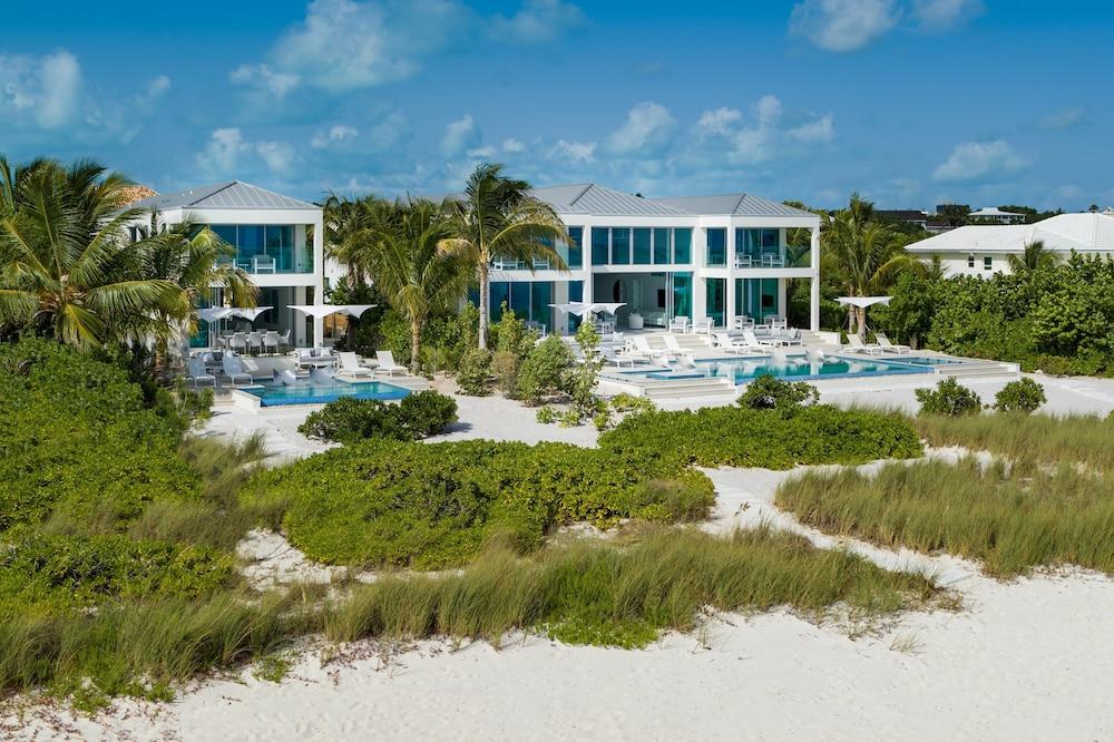 Grace Bay Club — 7