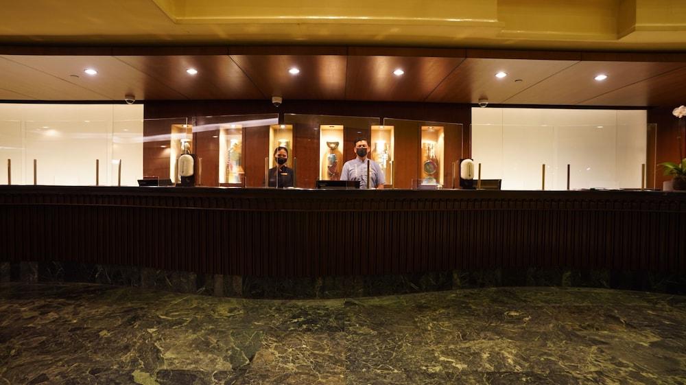 THE HERITAGE HOTEL MANILA — 10