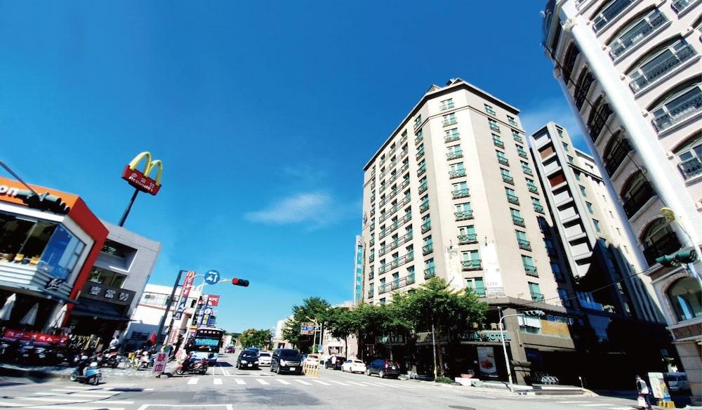 Hualien Azure 880045 — 1