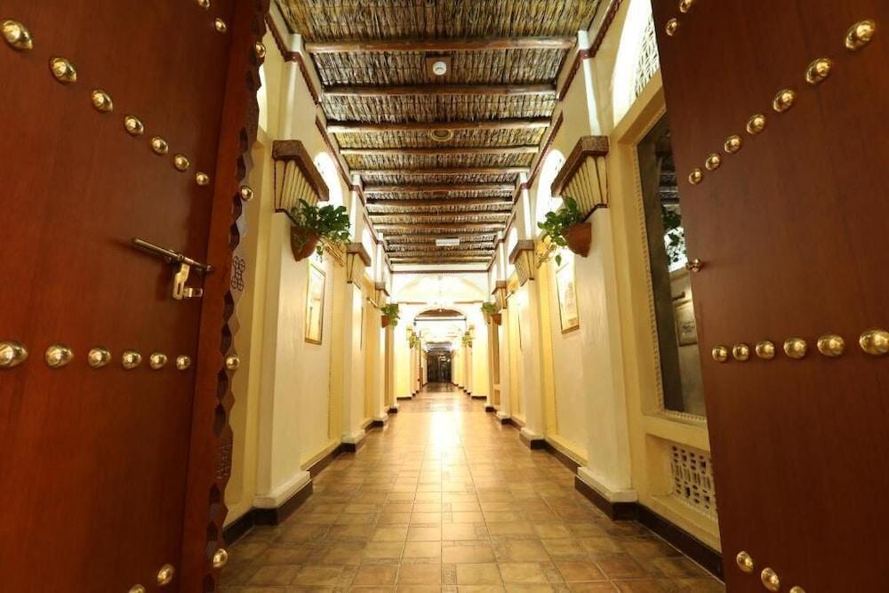 Delmon International Hotel 2494 — 4