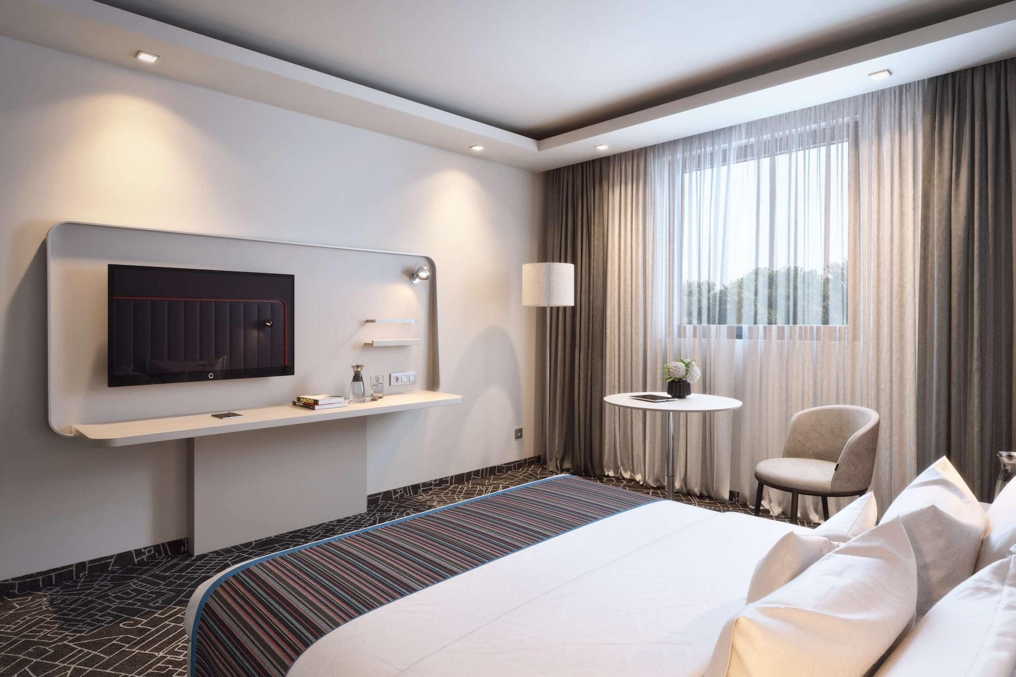 PARK INN DANUBE HOTEL — 7