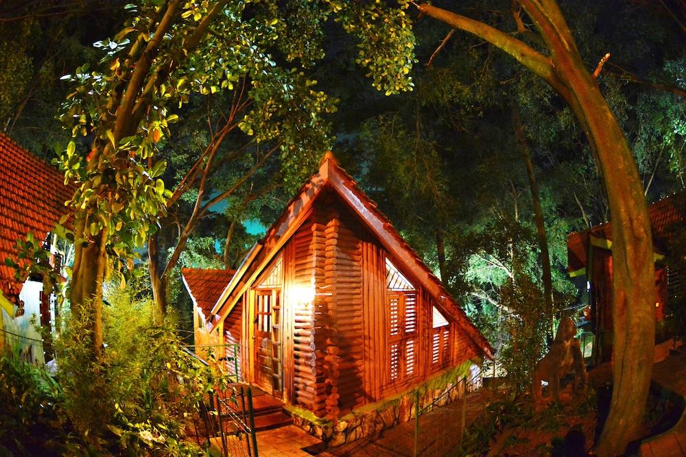 Forest Cottages — 6