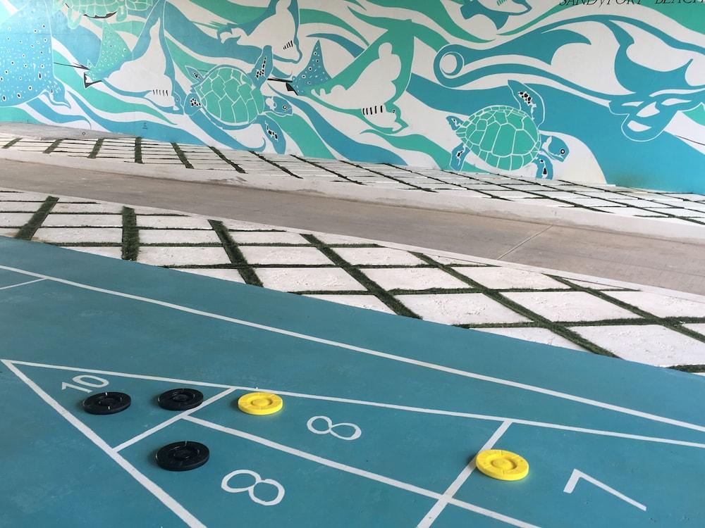 Sandyport Beaches Resort — 4