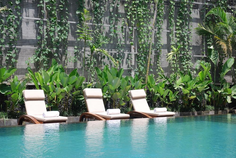 THE UBUD VILLAGE HOTEL AT MONKEY FOREST 62934 — 8