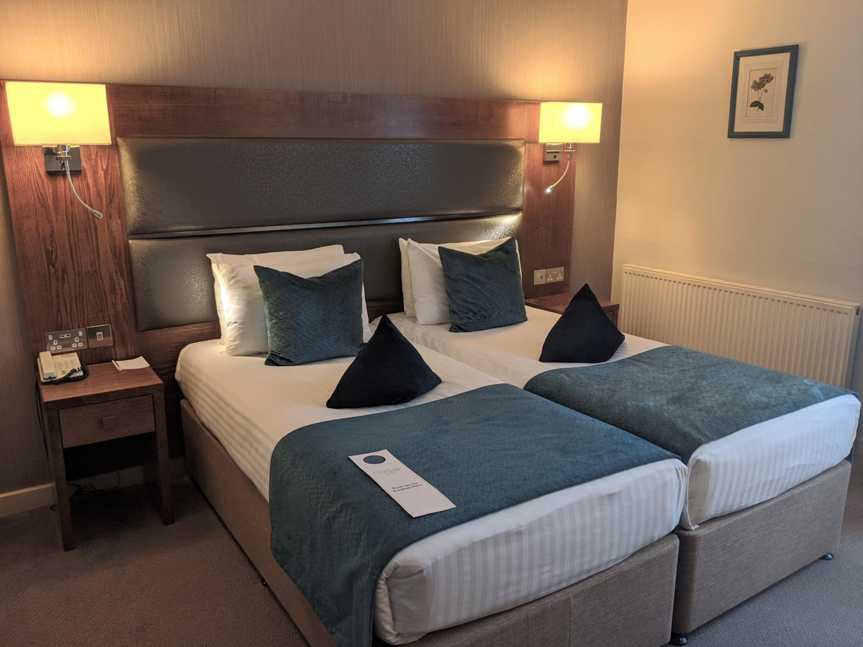 Cotswold Lodge Hotel — 9