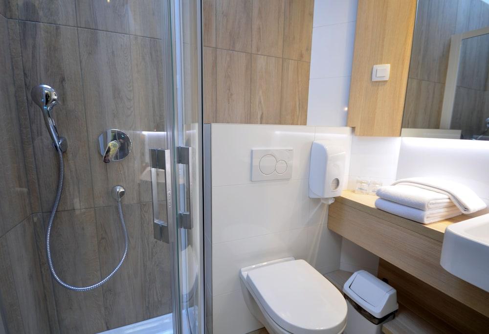 Emonec Hotel 940435 — 4