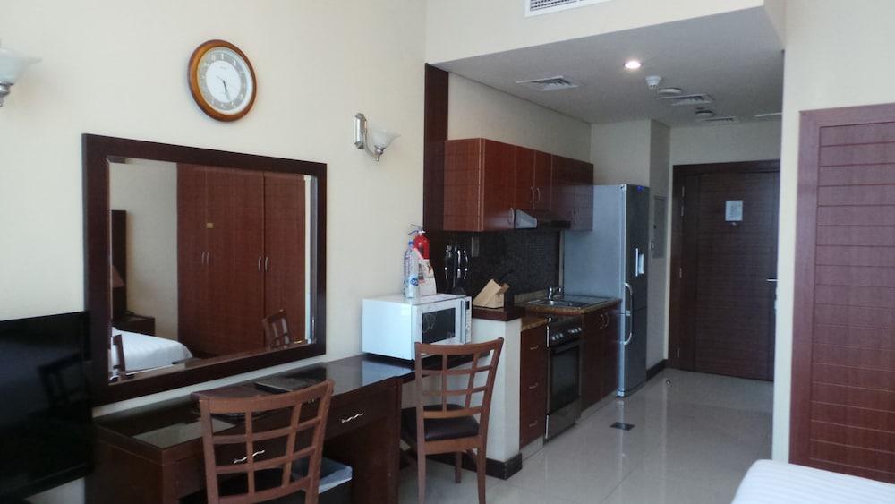 XCLUSIVE MAPLES HOTEL APARTMENTS BUR DUBAI — 6