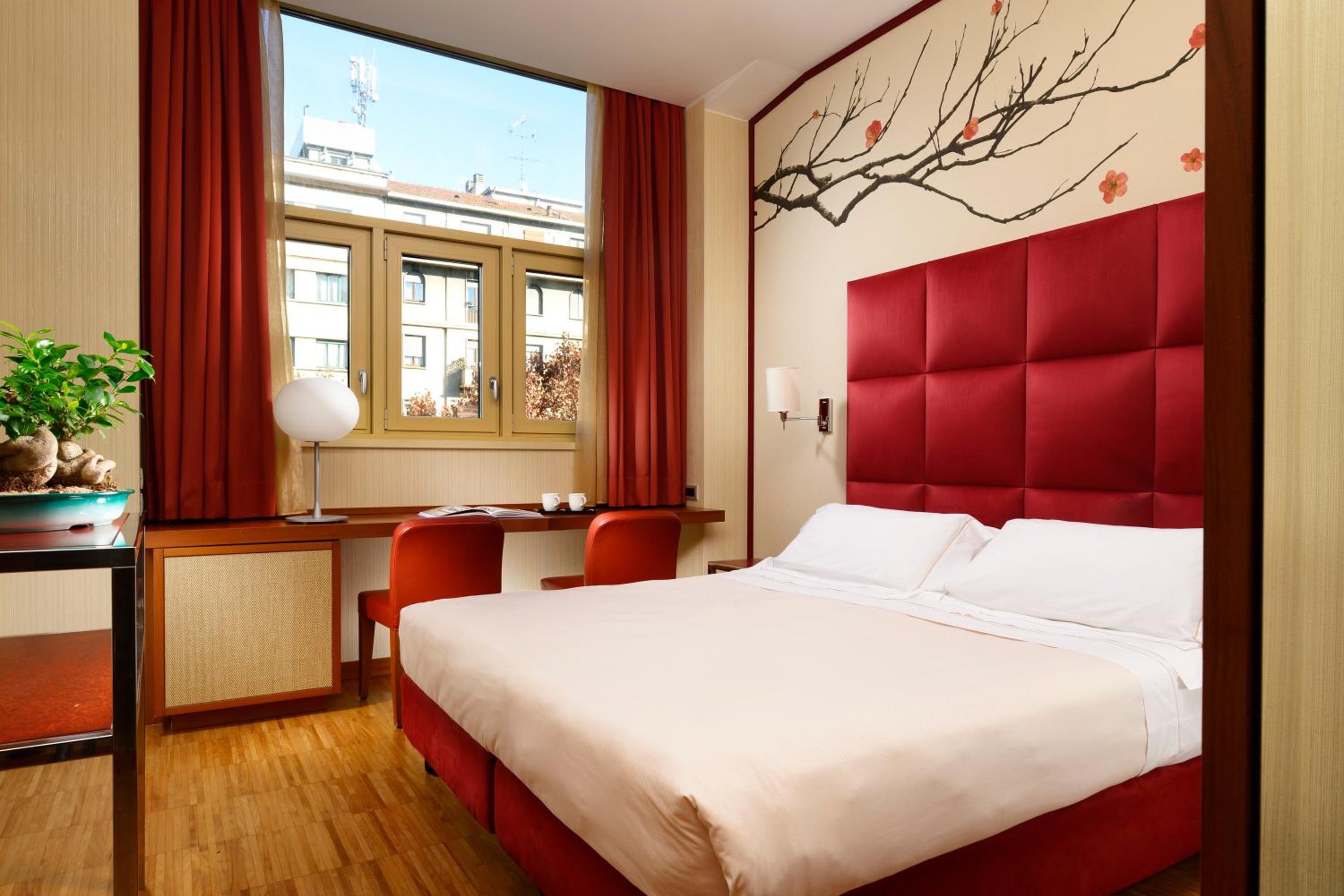 Enterprise Hotel — 7