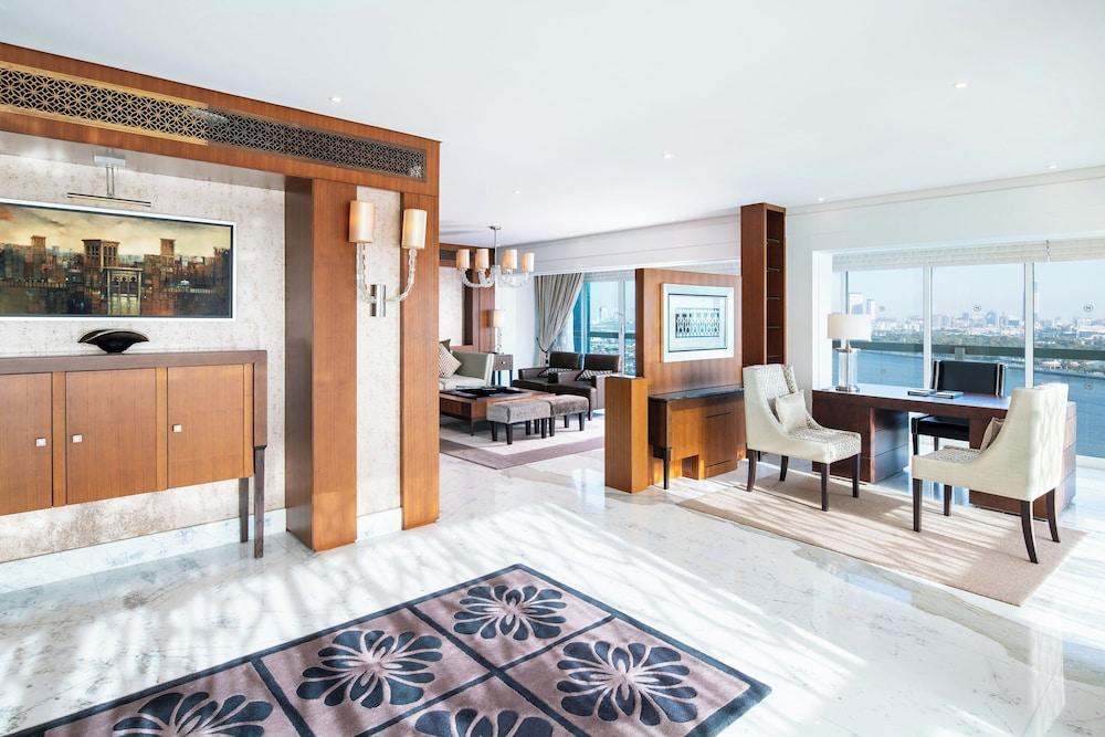 Sheraton Dubai Creek Hotel And Towers — 7