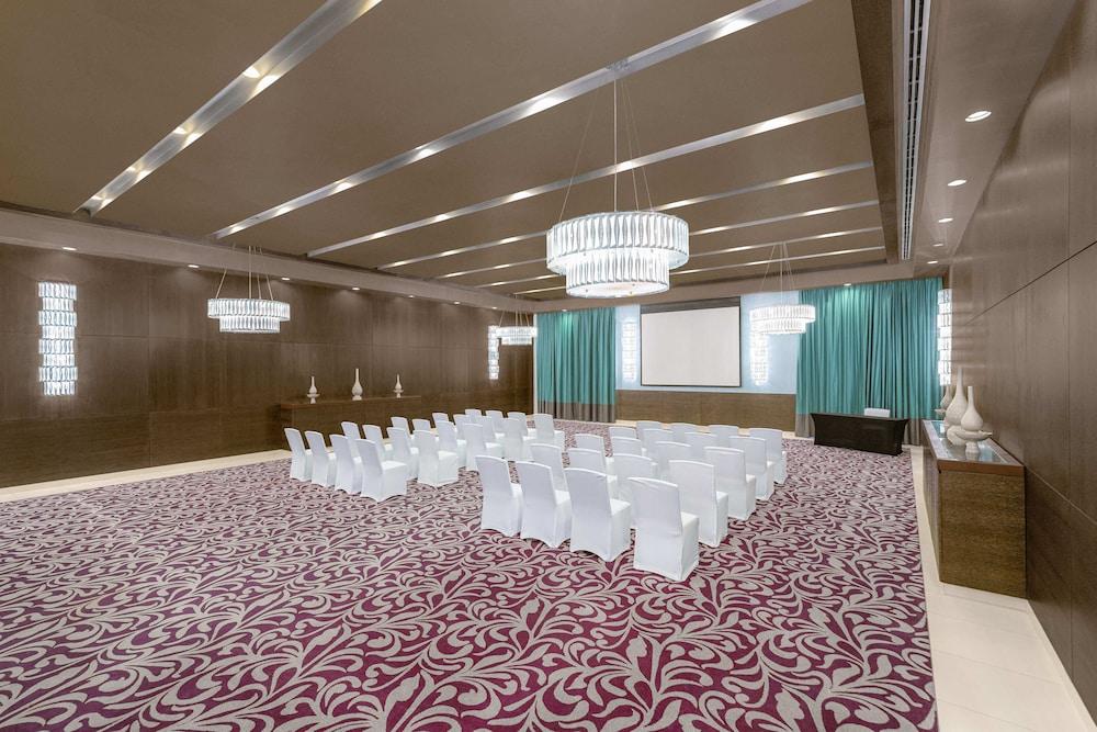 Four Points by Sheraton Al Ain — 7