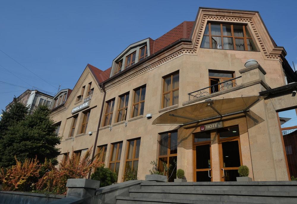 YEREVAN DELUXE HOTEL — 2