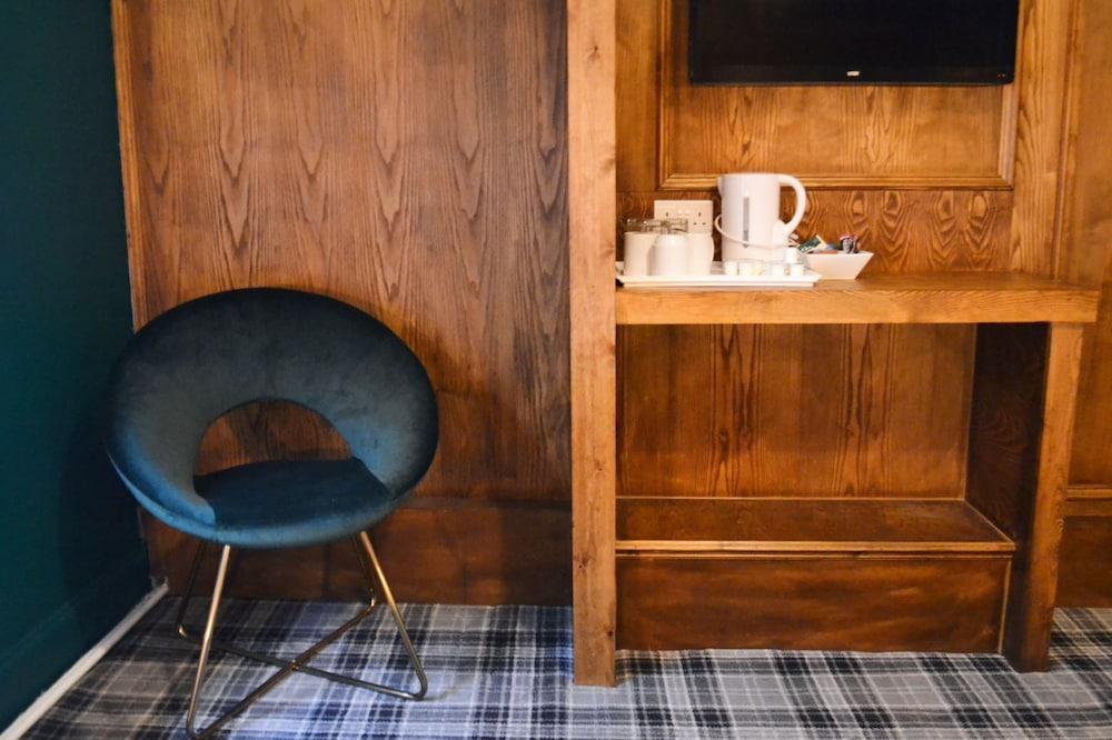 The Mitre Hotel — 9