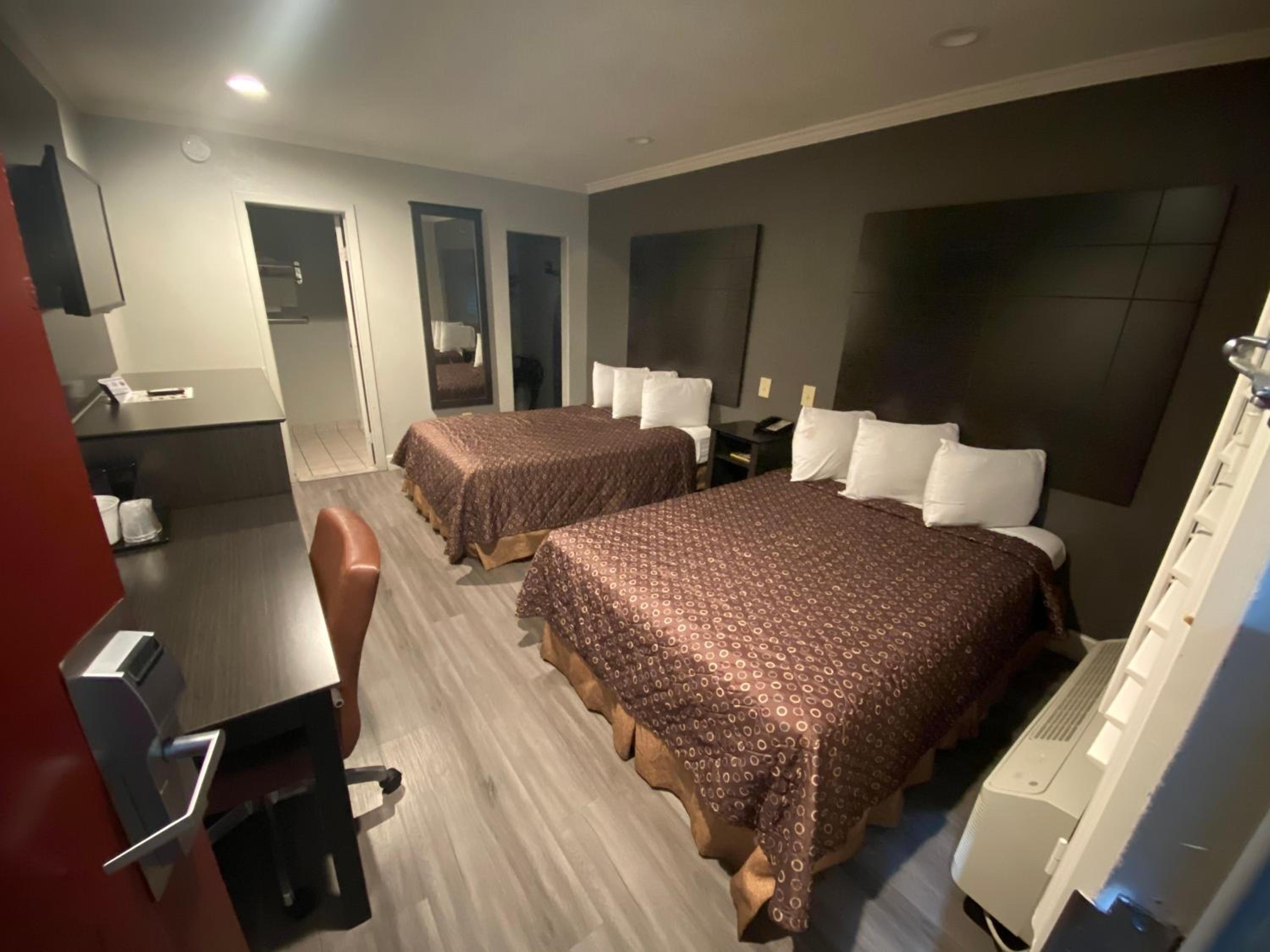 Budget Inn of Hayward — 9