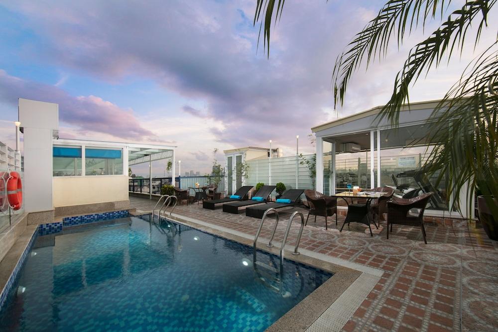 Silk Queen Hotel — 3