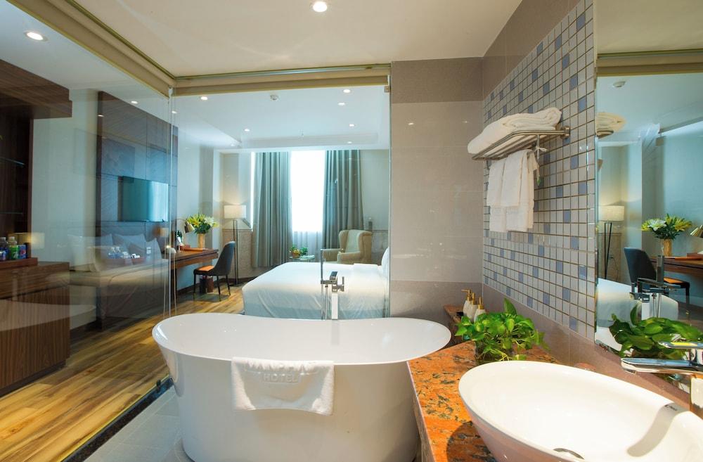 Van Phat 1 Hotel — 2