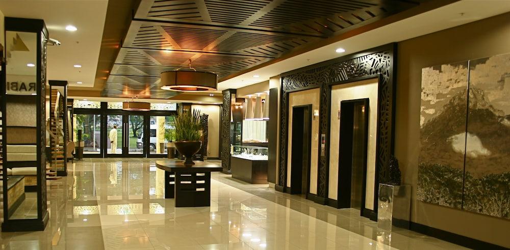MOUNT MERU HOTEL — 10