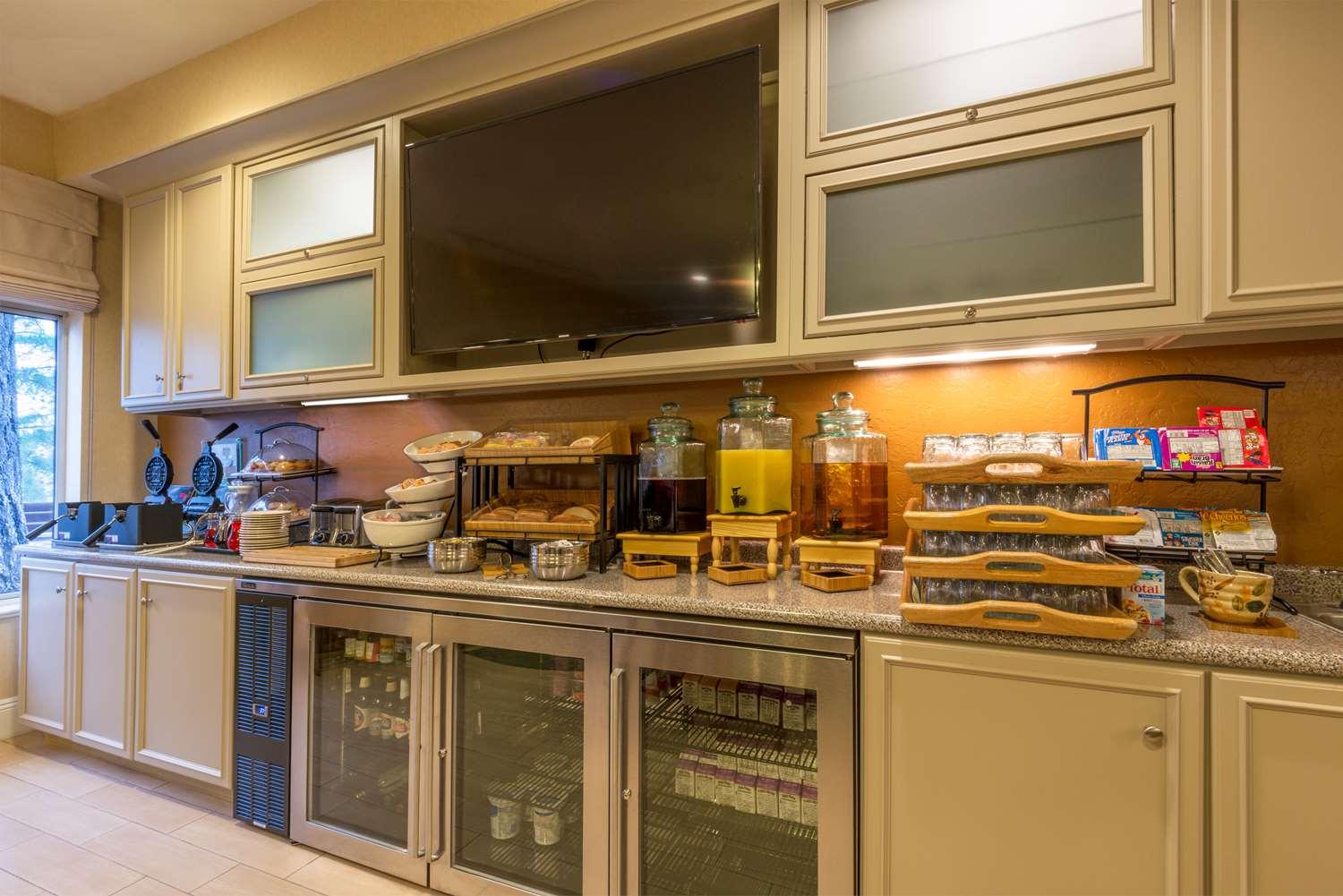 Hilton Garden Inn Flagstaff — 8