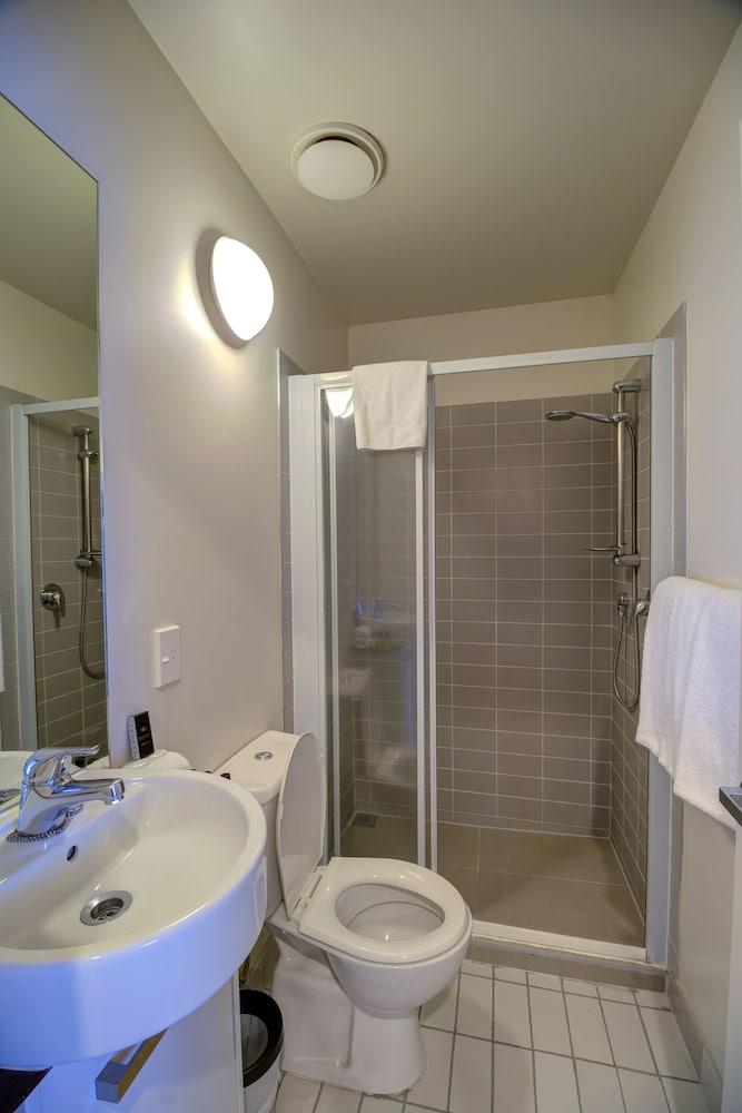 The Quadrant Hotel and Suites 95939 — 7