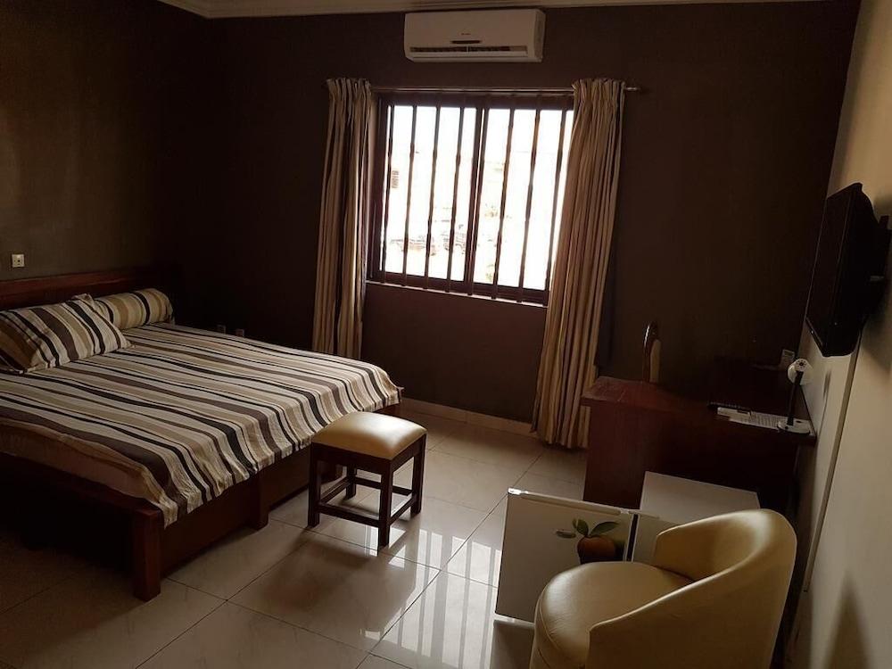 Hotel Acropole — 8
