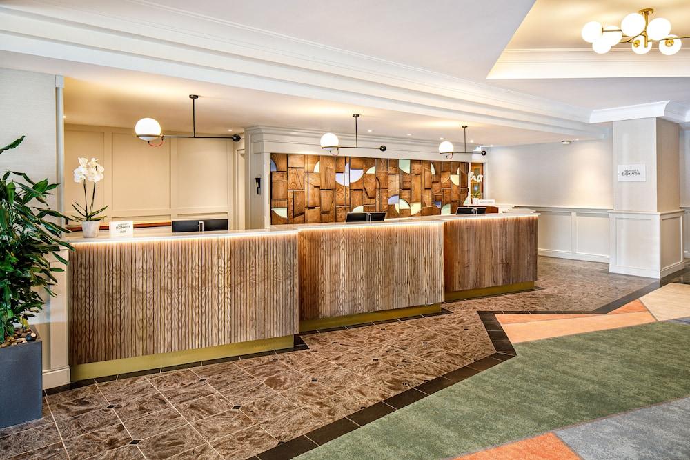 Delta Hotels Warwick — 6