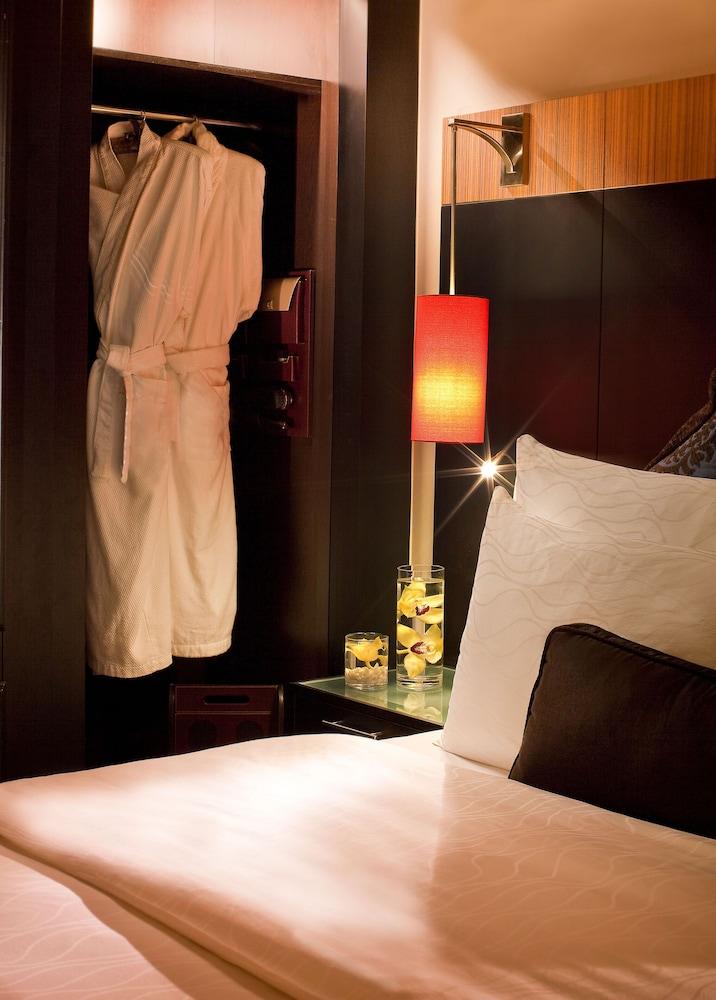 Oaks Ibn Battuta Gate Hotel Dubai — 6