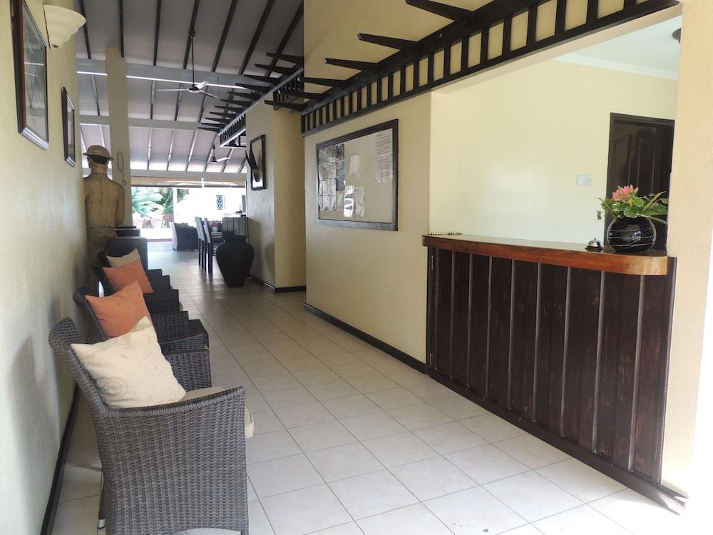 Hotel La Roussette — 8