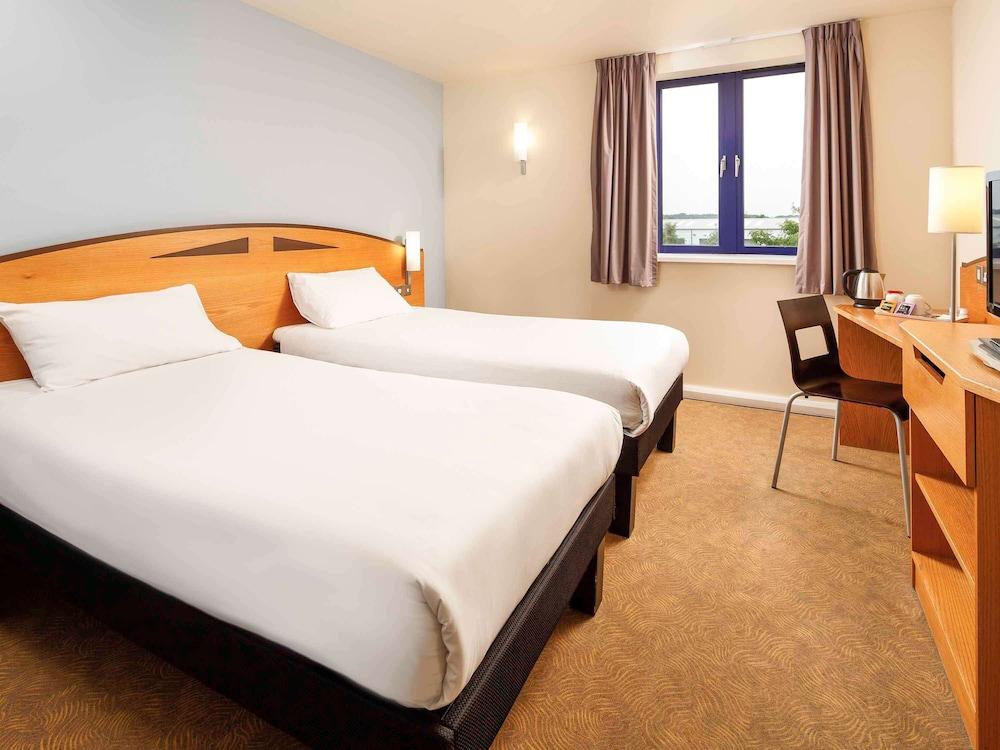 Lincoln Hotel — 7