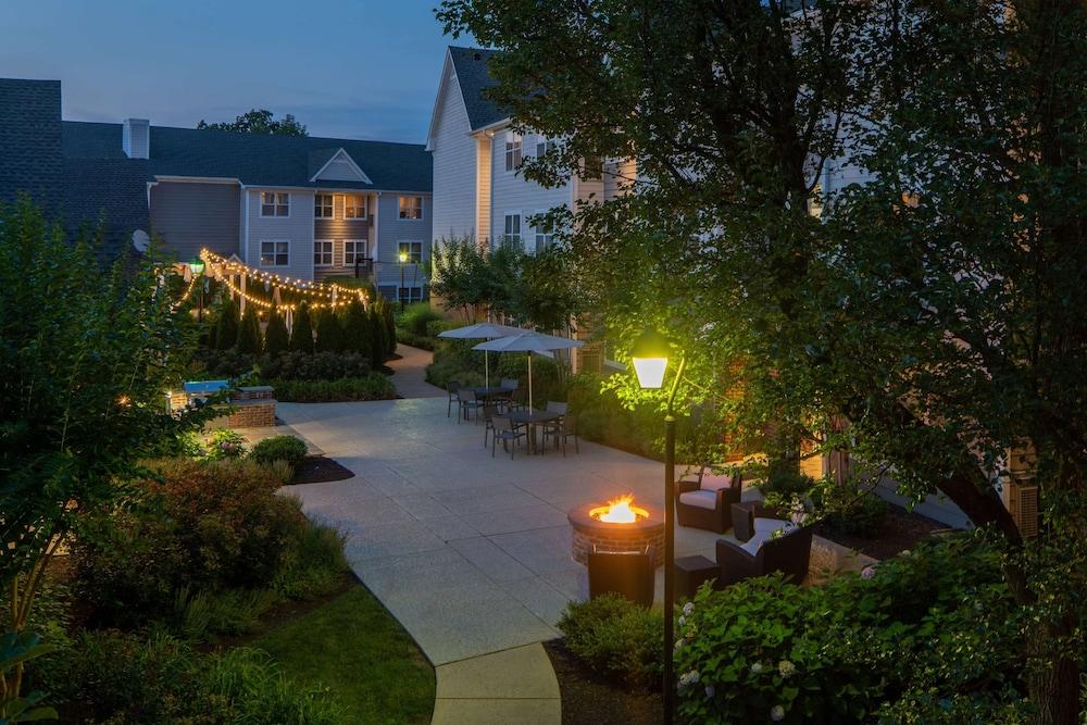Sonesta ES Suites Fairfax Fair Lakes — 5