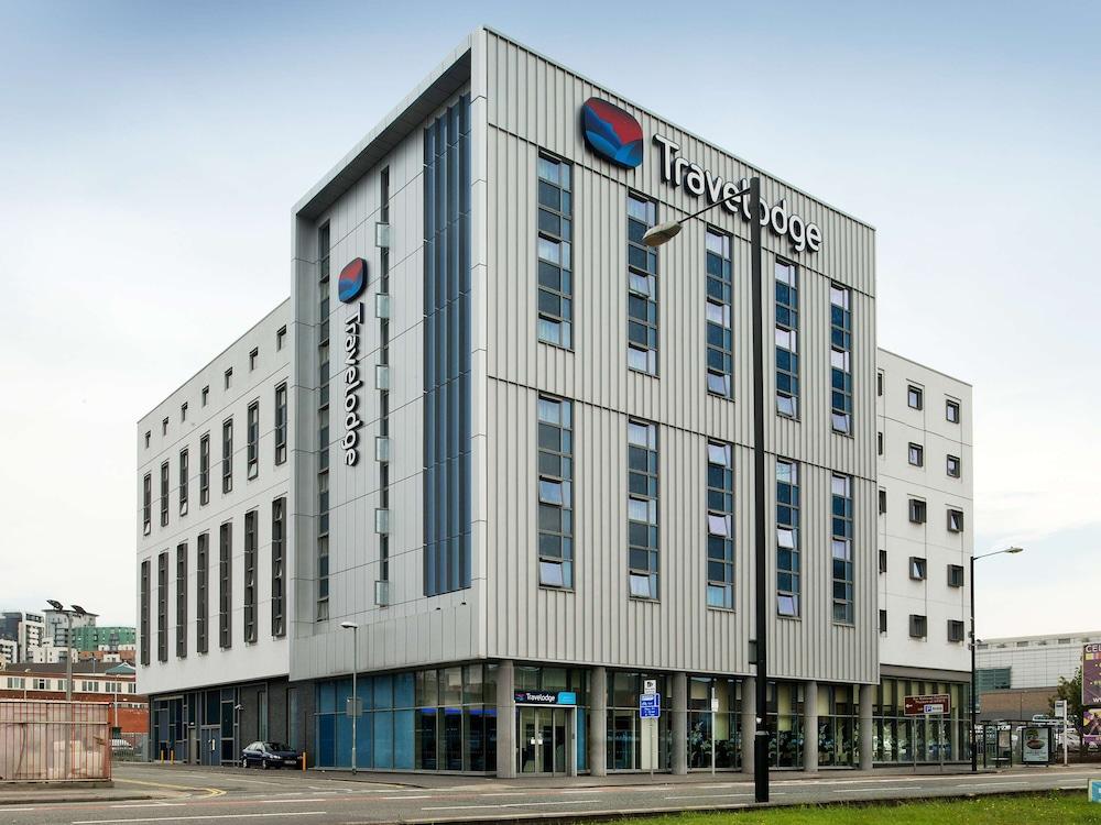 TRAVELODGE MANCHESTER CENTRAL ARENA — 3
