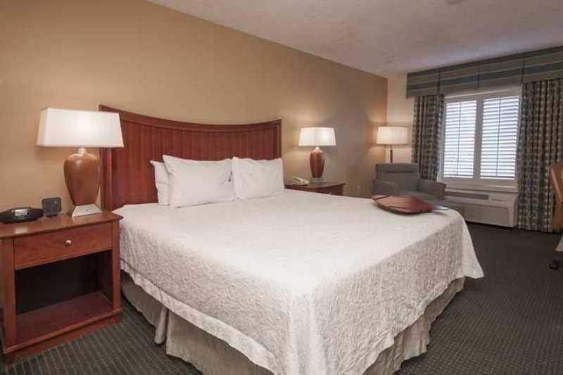 Red Lion Inn & Suites Hattiesburg — 9